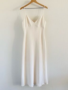 Aritzia Slip Dress Ivory Size 12 Wilfred 90s Minimalist Bridal Midi